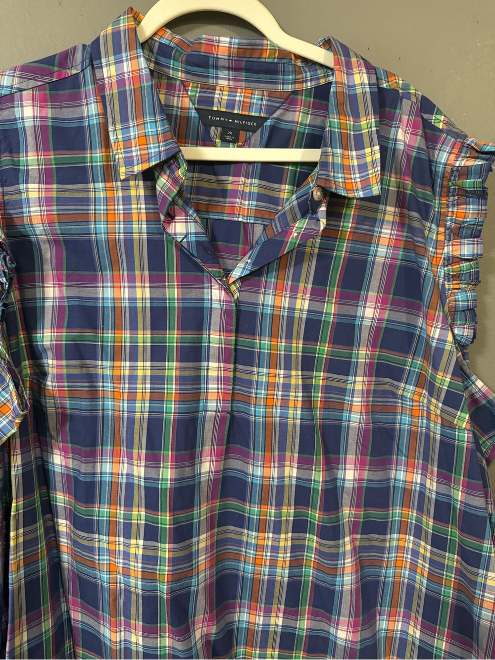Tommy Hilfiger Women’s Navy Multi-Color Plaid Button-Front Top